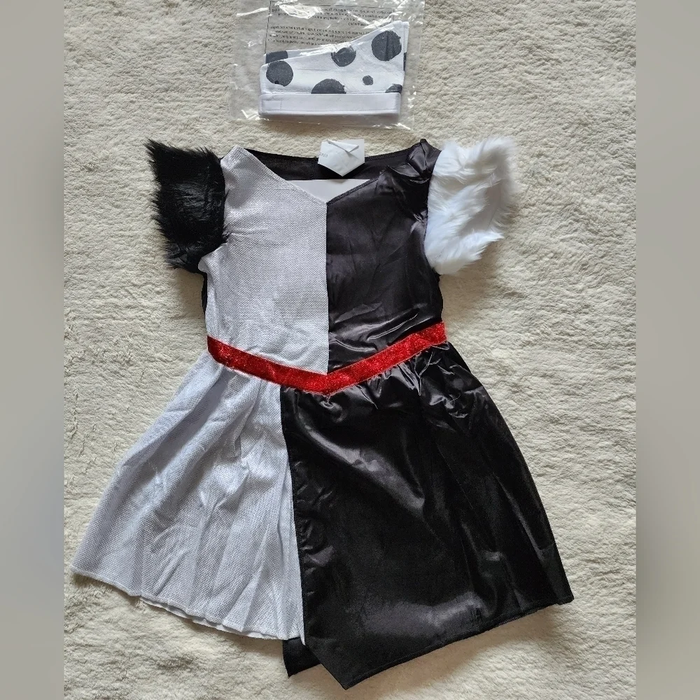 New Disney Villians Cruella de Vil Classic Halloween Costume, size 6 and 10/12